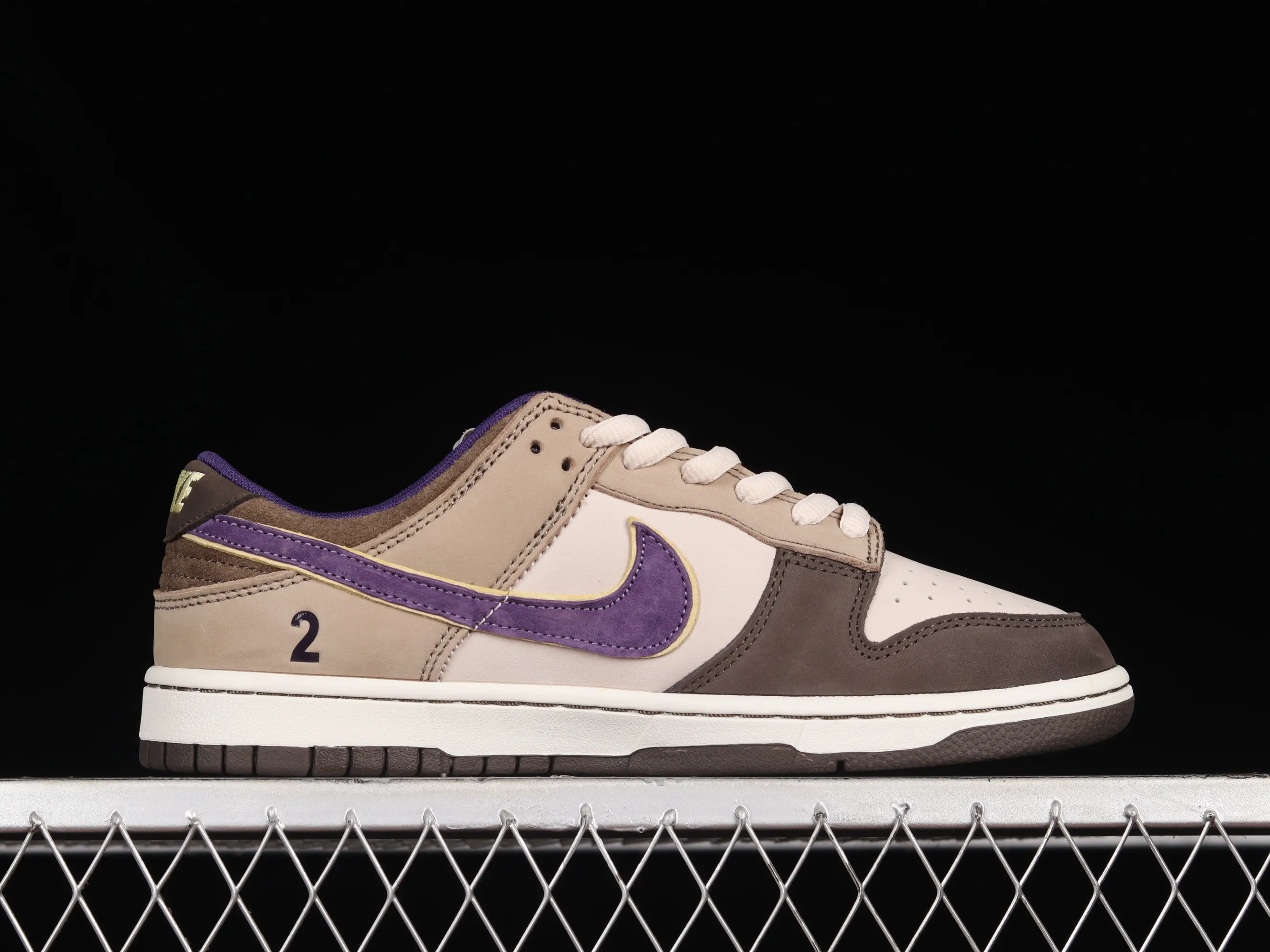 All Categories Nk SB Dunk Series Nk SB Dunk Low Low-top sneakers Otomo Katsuhiro x Nk SB Dunk Low "Steamboy OST" Otomo Katsuhiro co-branded SB low-top sports and leisure sneakers LP3445-003